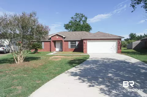 6 Martin Cir, Foley, AL 36535