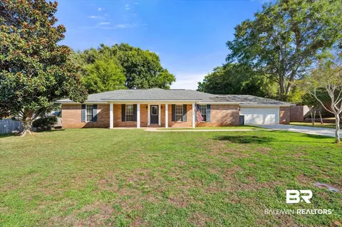 8080 Stratford Dr, Irvington, AL 36544