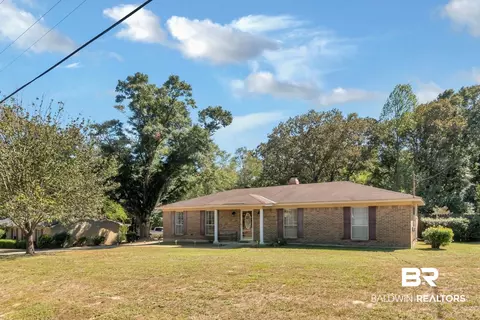 7865 Oak Hill Dr, Semmes, AL 36575