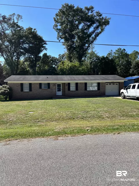 23283 N Frances St, Robertsdale, AL 36567
