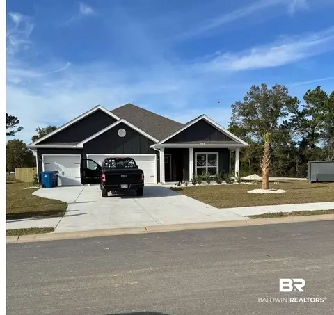 554 Shepard St, Gulf Shores, AL 36542