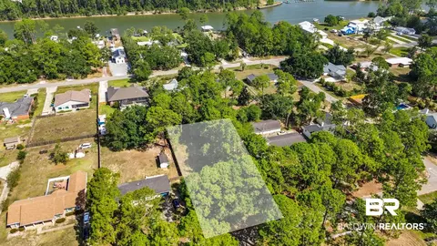 416 W 23rd Ave, Gulf Shores, AL 36542