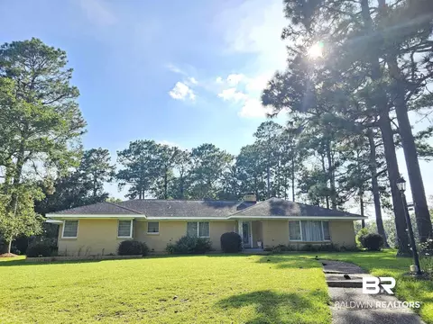 503 Sutherland Dr, Chickasaw, AL 36611