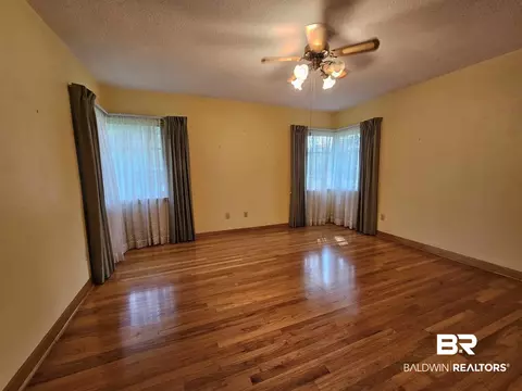 503 Sutherland Dr, Chickasaw, AL 36611 photo 12