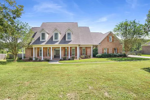 12878 Saddlebrook Cir, Fairhope, AL 36532