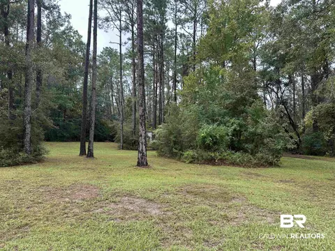 23417 Swift Rd, Elberta, AL 36530