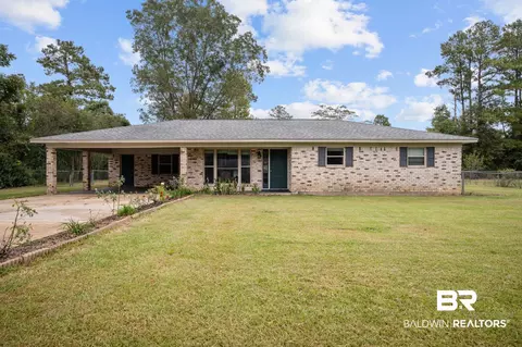608 Hutchinson Ave, Bay Minette, AL 36507