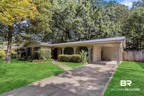681 Tarawa Dr, Mobile, AL 36609 photo 2
