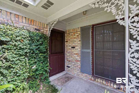 681 Tarawa Dr, Mobile, AL 36609 photo 4