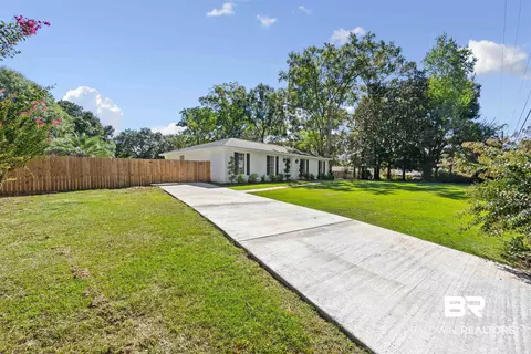 4937 Huron Rd, Mobile, AL 36619 photo 2