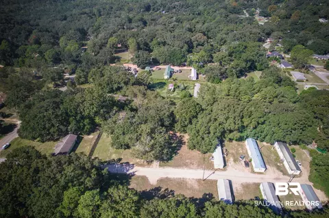 6410 Hayfield Rd, Theodore, AL 36582