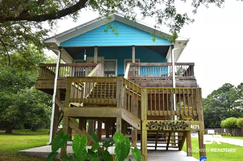 4171 Plash Rd, Gulf Shores, AL 36542