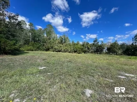 125 Block Upton Rd, Century, FL 32535