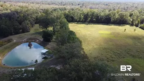 300 Block Salter Lake Rd, Century, FL 32535
