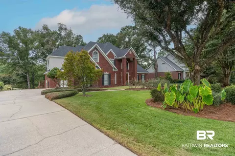 126 Mcintosh Bluff Rd, Fairhope, AL 36532