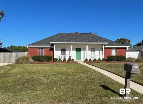 215 Driftwood Ave, Fairhope, AL 36532