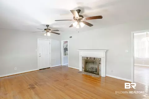 302 Northwest Blvd, Chickasaw, AL 36611 photo 12