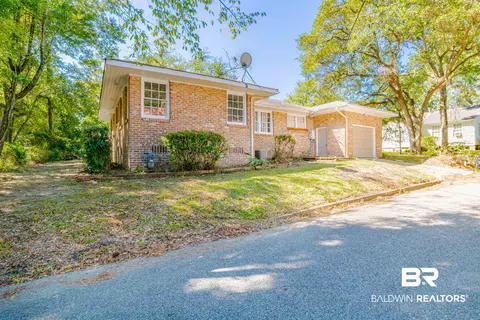 302 Northwest Blvd, Chickasaw, AL 36611 photo 7