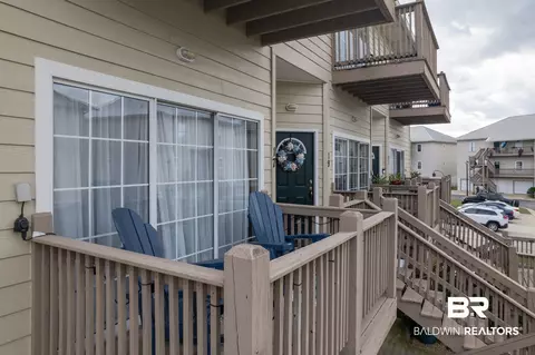 4 Yacht Club Dr #17, Daphne, AL 36526