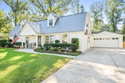 604 College Ave, Daphne, AL 36526