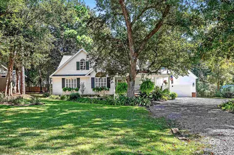 12156 Twin Oaks Dr, Magnolia Springs, AL 36555
