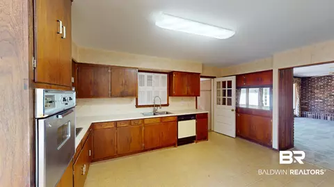 24 Ashley Dr, Mobile, AL 36608 photo 9