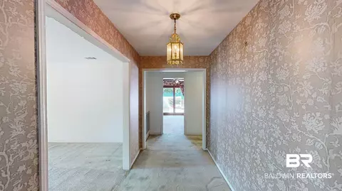24 Ashley Dr, Mobile, AL 36608 photo 2