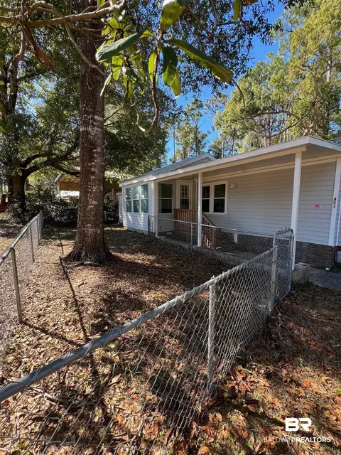 453 Elberta Loop, Lillian, AL 36549 photo 2