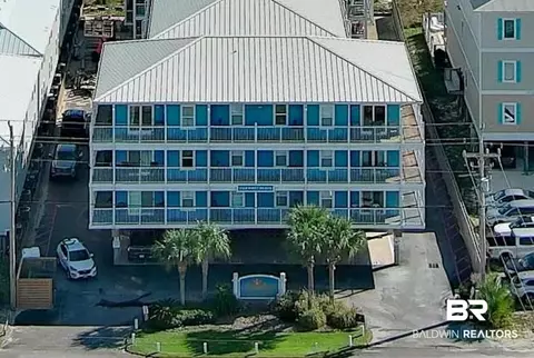 1129 W Beach Blvd #305, Gulf Shores, AL 36542