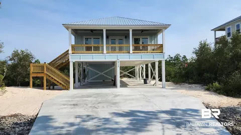 6724 Driftwood Dr, Gulf Shores, AL 36542