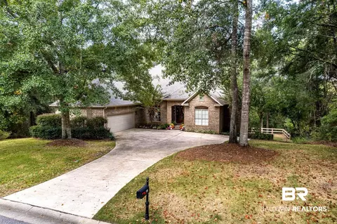118 Mcintosh Bluff Rd, Fairhope, AL 36532