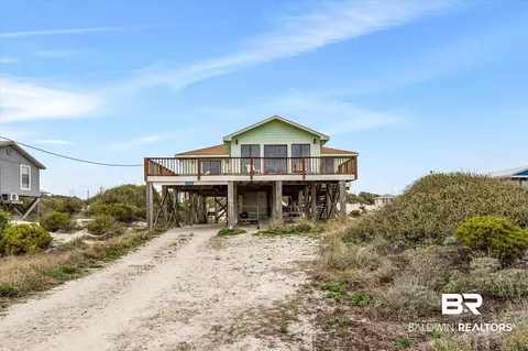 9087 Fish House Rd, Gulf Shores, AL 36542
