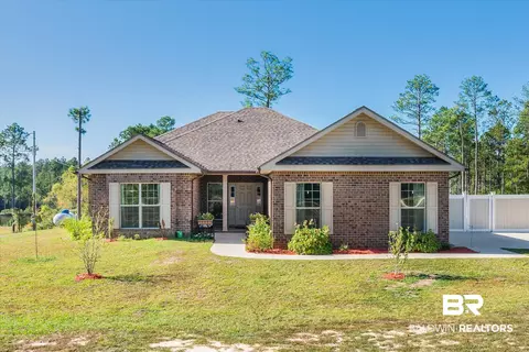 890 Jelks Rd, Wagarville, AL 36585