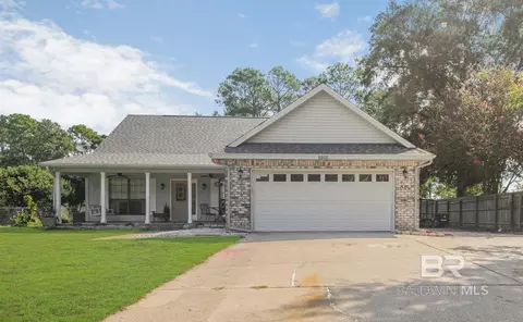 2802 Pine Ridge Dr, Lillian, AL 36549