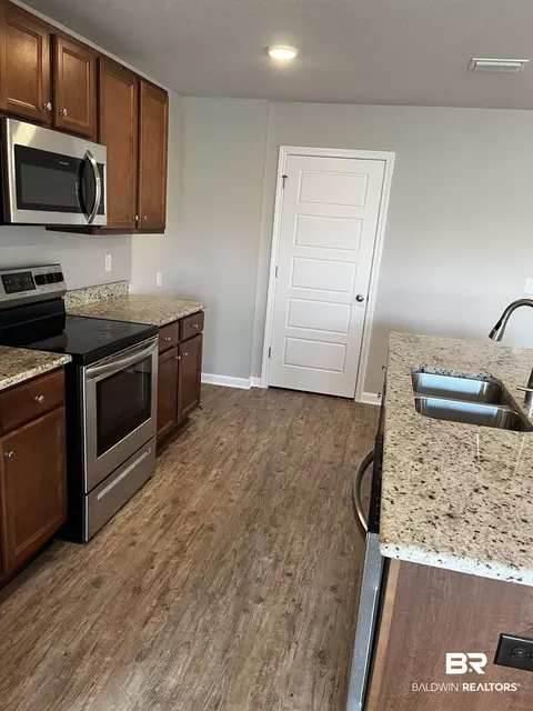 8350 Irwin Loop, Daphne, AL 36526 photo 11