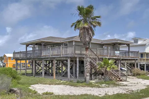 455 W Buchanan Ct, Gulf Shores, AL 36542