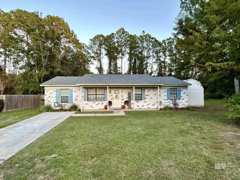 401 Palmetto Ct, Gulf Shores, AL 36542