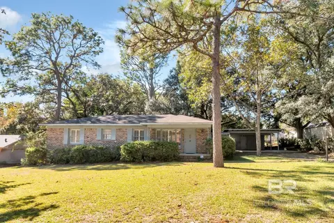 1502 Crestview Dr, Mobile, AL 36693 photo 4