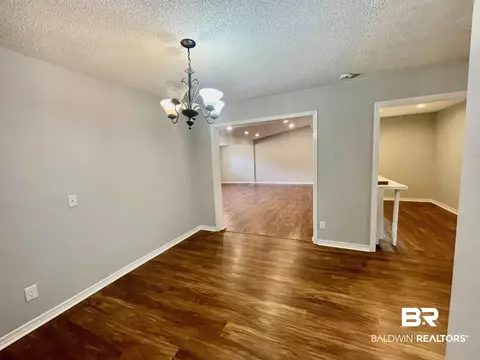 402 E Pine St, Atmore, AL 36502 photo 18