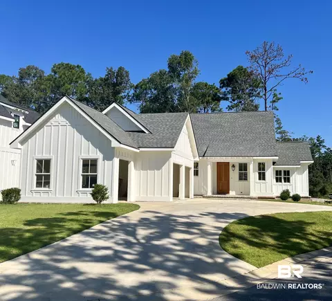 827 Geranium Dr, Fairhope, AL 36532