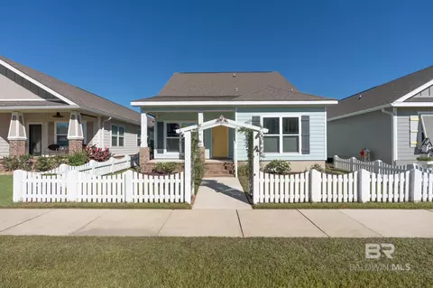 1210 Primrose Ln, Foley, AL 36535