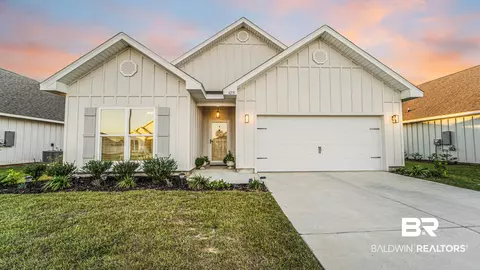 4235 Cartgate Dr, Gulf Shores, AL 36542