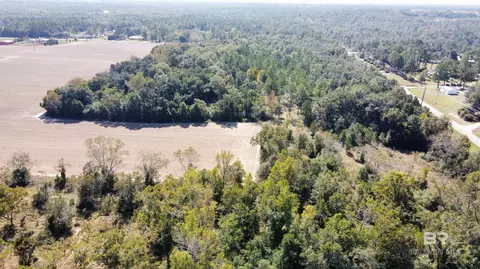 19200 Blueberry Ln, Silverhill, AL 36576