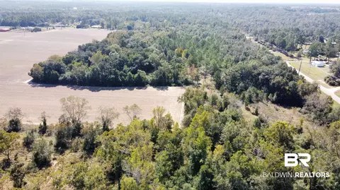 19200 Blueberry Ln, Silverhill, AL 36576
