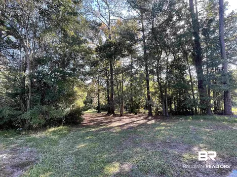 1203 E Buena Dr, Mobile, AL 36605 photo 2