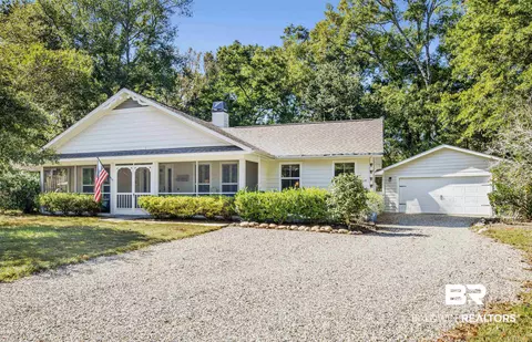 7 Echo Ln, Fairhope, AL 36532