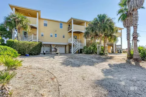 10111 Sinton Dr, Pensacola, FL 32507