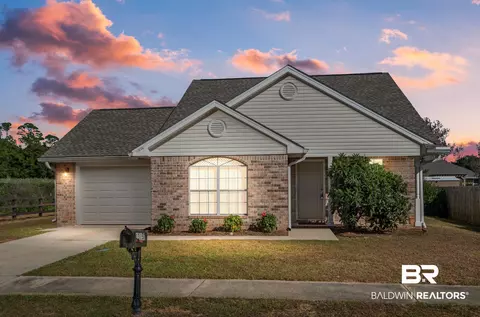 13150 Concord Dr, Lillian, AL 36549