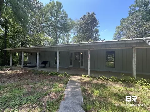 17901 Brickwood Rd, Fairhope, AL 36532