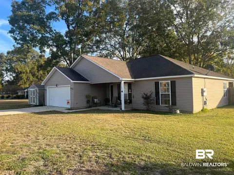 157 B G Grissette St, Monroeville, AL 36460